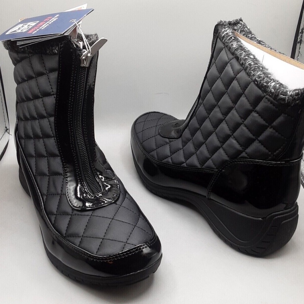 New Khombu Women's Shoe Ankle Boots Bootie Megan Waterproof Front Zip NIB Black - Picture 5 of 8